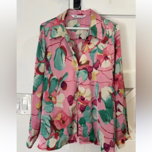 ZARA Floral Satin Blouse – Vibrant Pink & Green Watercolor Print XL ASO TV - Picture 2 of 4